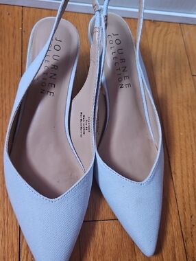 Journee Collection Women's Pale Blue Pointed Slingback Flats